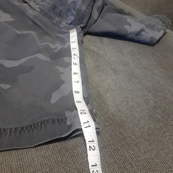 The North Face Stealth Camouflage Rip Stop Cargo Shorts Size 32in Waist Grey - Picture 4 of 8